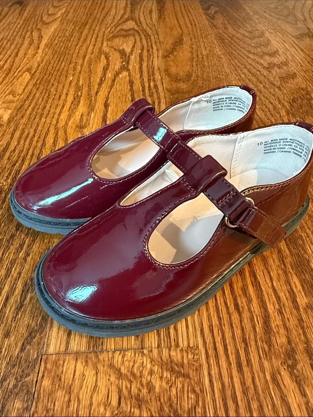 The Children’s Place - Mary Jane Shoes in Burgundy